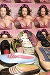  at  the Hamptons Magazine/Cole Haan event in Easthampton on <br>6-26-04. photo by Rob Rich copyright 2004 516-676-3939 robwayne1@aol.com  112 12th. Ave, Sea Cliff, N.Y. 11579 