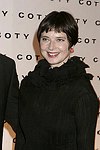 Isabella Rosselini at the Coty 100th. Anniversary at the Museum of Natural History in Manhattan, N.Y. on September 12, 2004.<br>(photo by Rob Rich/ The Everett Collection)