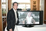 Todd and Jennifer Klein  at the Southampton residence of Jeff Furman on 6-19-04<br>photo by Rob Rich copyright 2004   516-676-3939