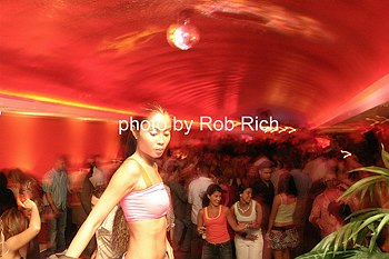 RR002_Phat Farm