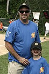 Stewart and Leah Lane at the Artist and Writer's Annual Softball game in Easthampton on 8-21-04.  photo by Rob Rich copyright 2004 516-676-3939  robwayne1@aol.com
